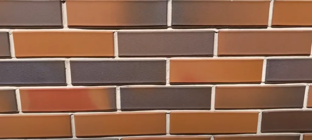 Кирпич “Строма” отлично подходит для облицовки зданий, где важна презентабельность и долговечность. Кирпич “Строма” отлично подходит для облицовки зданий, где важна презентабельность и долговечность.